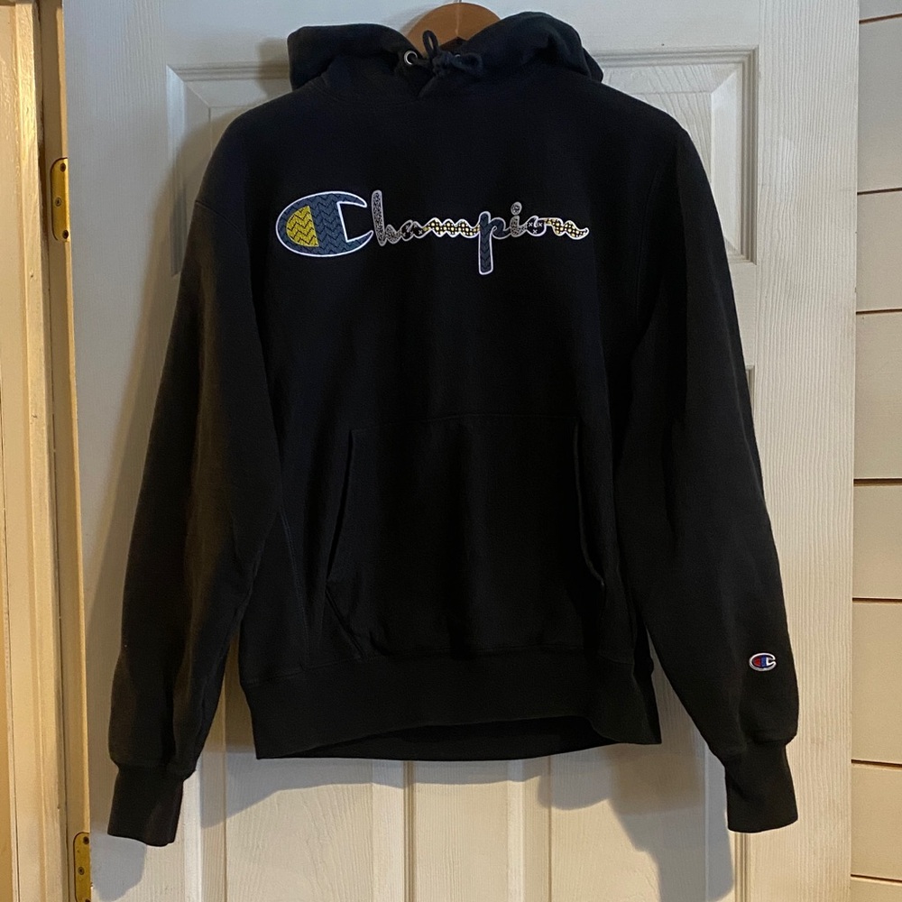 Champion Black Hooded Sweatshirt with Embroidered Logo size medium